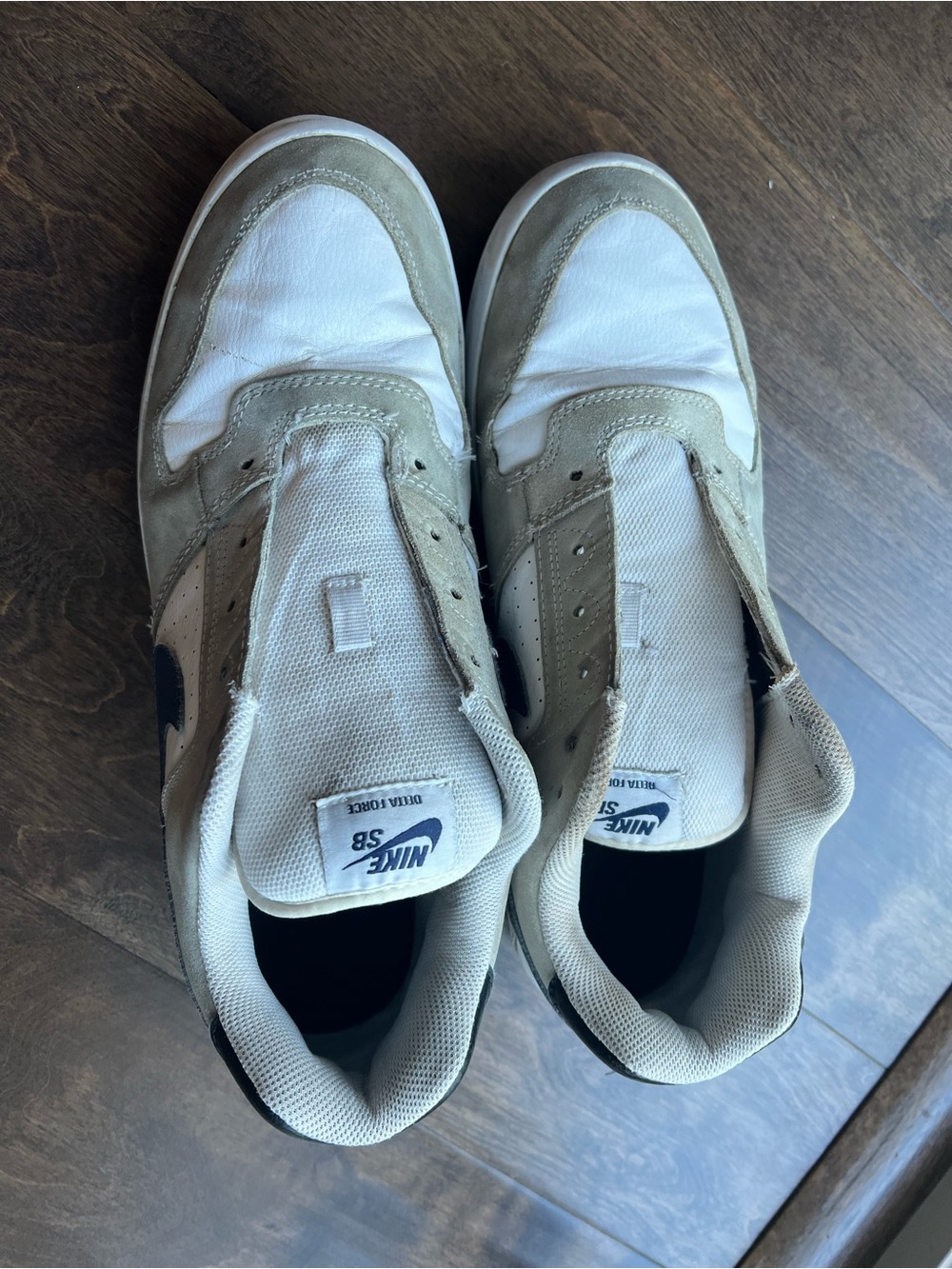 Nike Men’s Sneakers in White and Grey US size 12